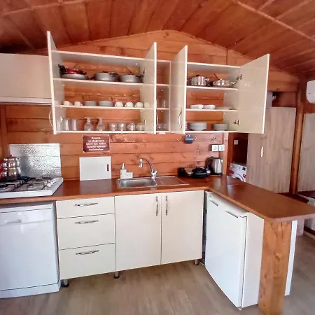 Apart-hotel Defnewoodhome